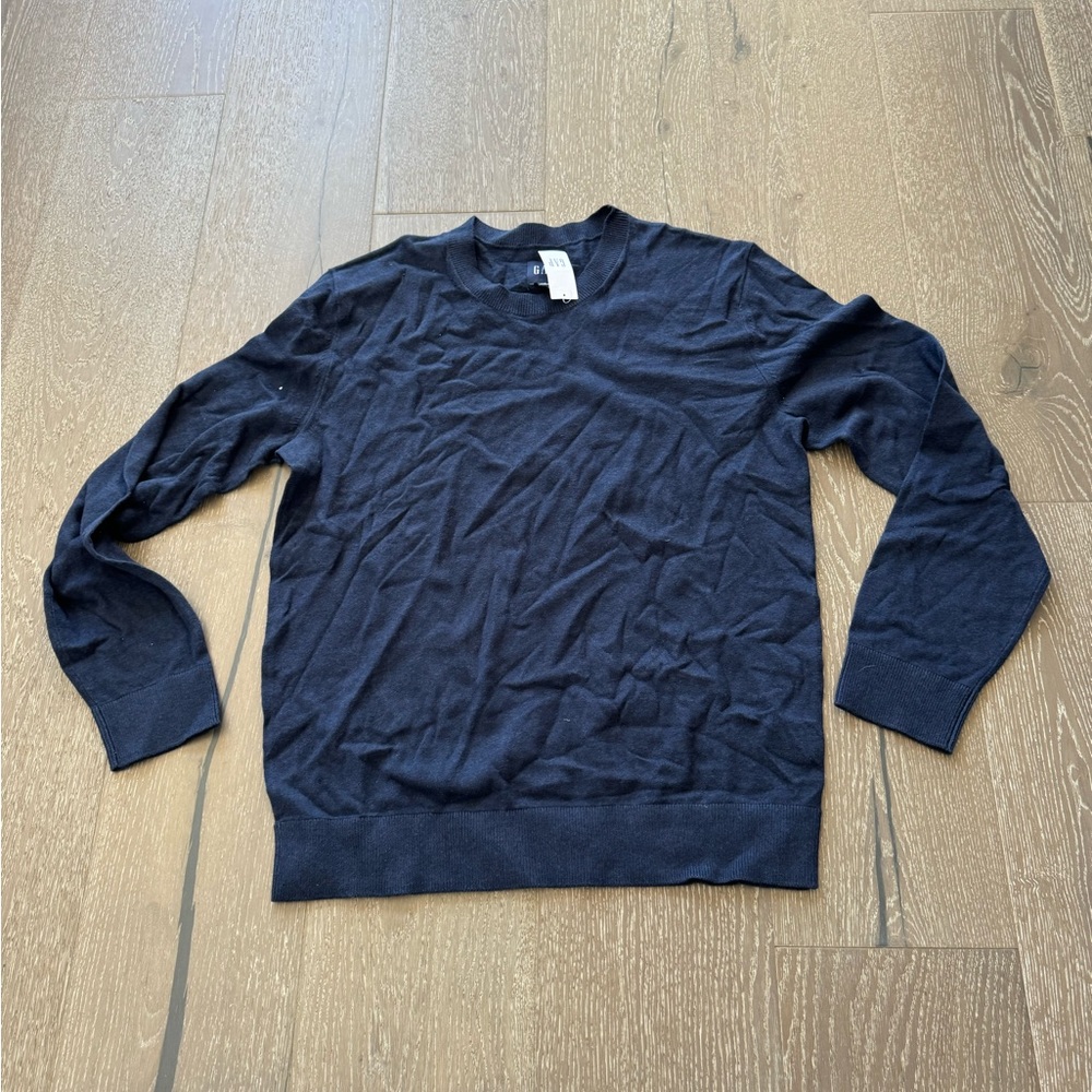 Gap Mainstay crew neck sweater